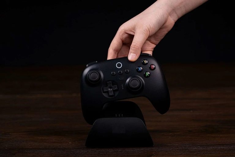 Master Your Gameplay with a Gaming Controller